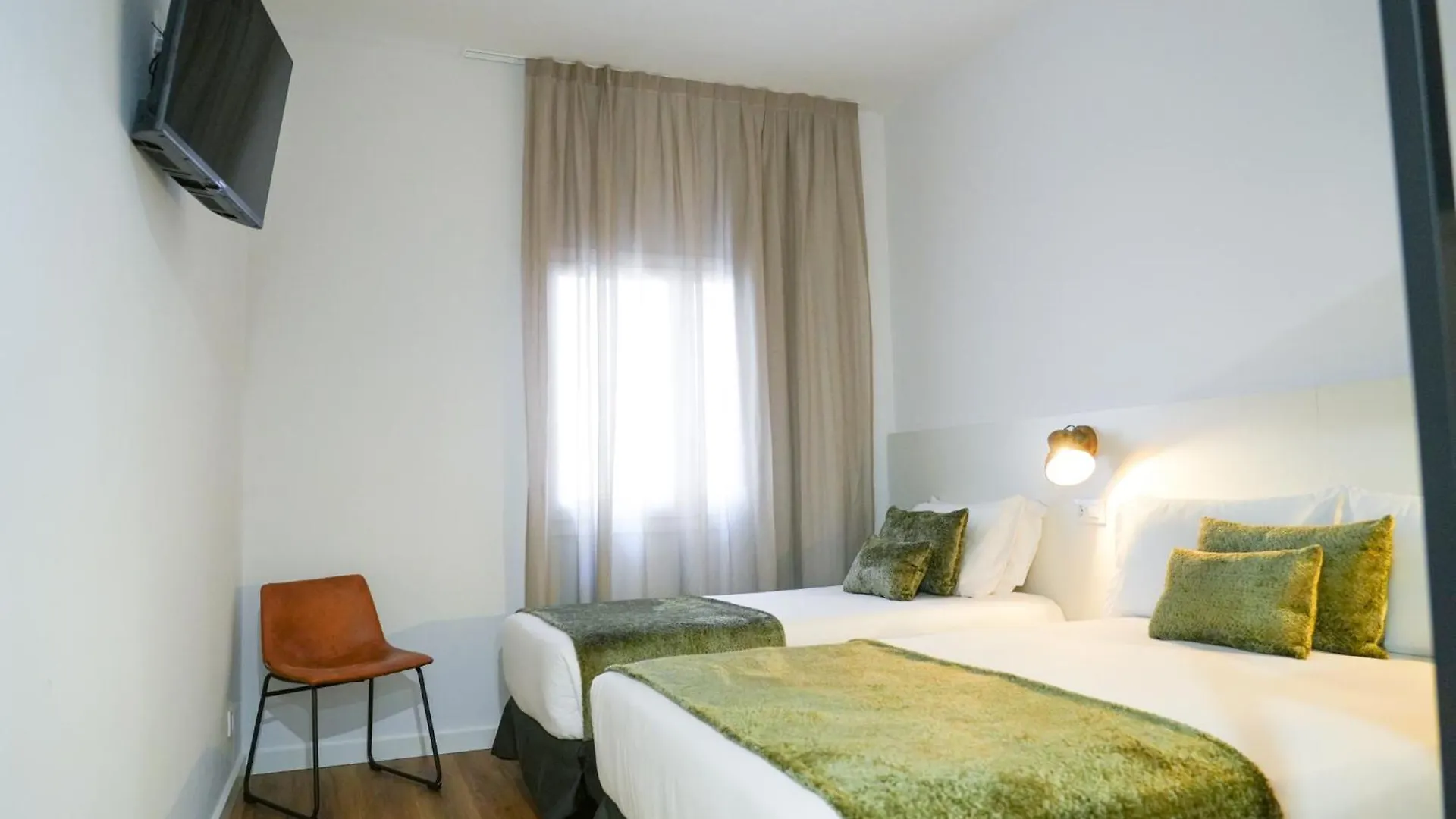 Htop Bcn City #Htopenjoy Barselona Otel